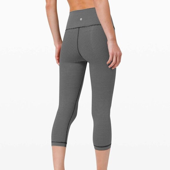 Lululemon High Rise Wunder Under Crop sz 6 Hyper Stripe Black White - Picture 1 of 8